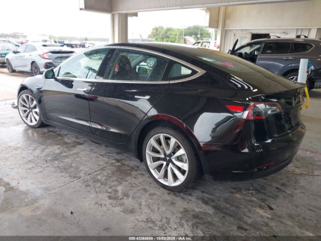 2018 TESLA MODEL 3 5YJ3E1EB1JF184950 Photo 2