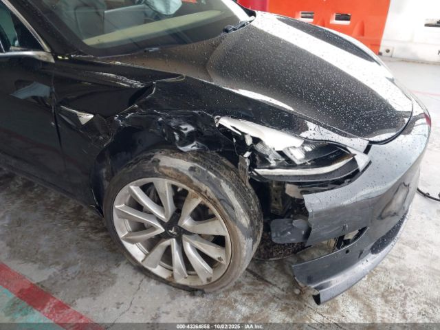 2018 TESLA MODEL 3 5YJ3E1EB1JF184950 Photo 5