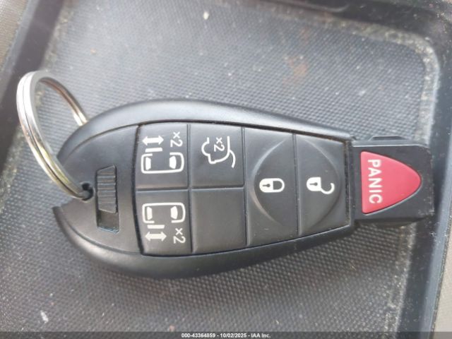 2016 CHRYSLER TOWN & COUNTRY 2C4RC1BG0GR300670 Photo 10