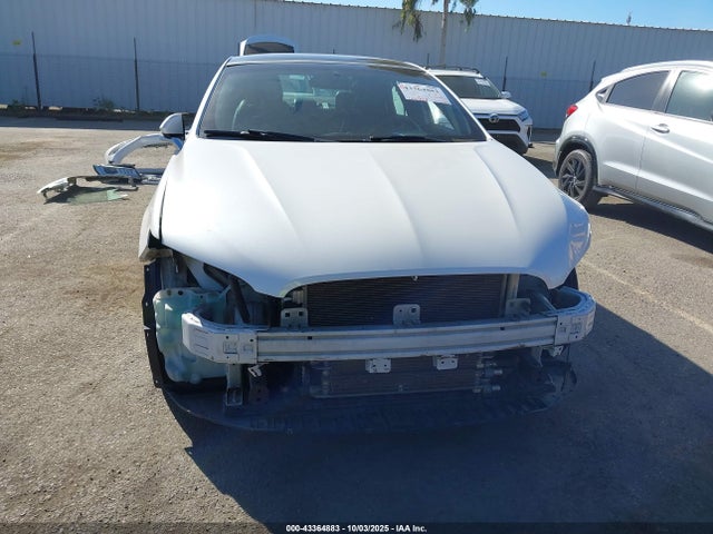 3LN6L5MU4HR611927 Lincoln Mkz Hybrid Reserve