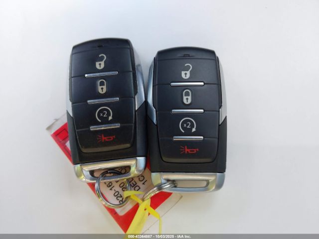 2020 RAM 1500 1C6SRFFT5LN241263 Photo 10