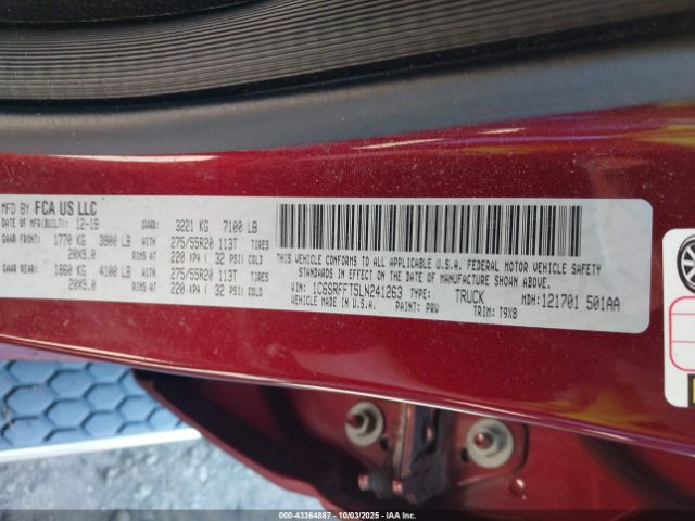 2020 RAM 1500 1C6SRFFT5LN241263 Photo 8