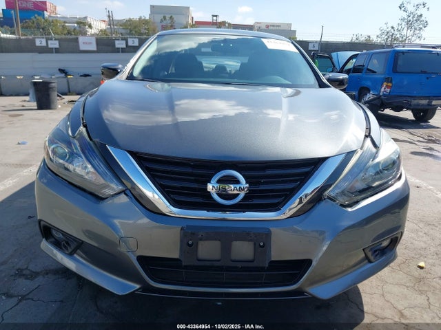 1N4AL3AP0HC478752 Nissan Altima 2.5 Sr