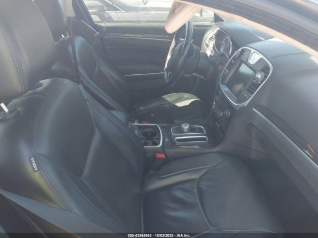 2016 CHRYSLER 300 2C3CCARG8GH145016 Photo 4