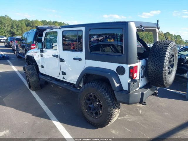 2017 JEEP WRANGLER UNLIMITED 1C4BJWDG2HL540721 Photo 2