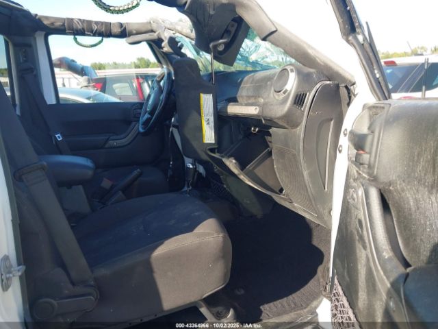 2017 JEEP WRANGLER UNLIMITED 1C4BJWDG2HL540721 Photo 4