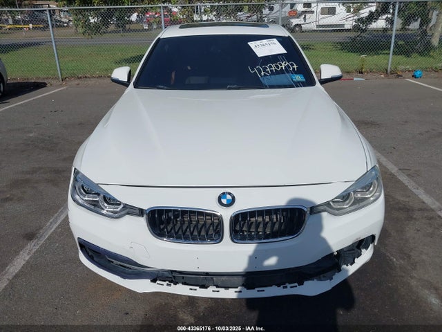 2016 Bmw 328i Xdrive მანქანა იყიდება აუქციონზე, vin: WBA8E3G55GNT26765, აუქციონის ნომერი: 43365176