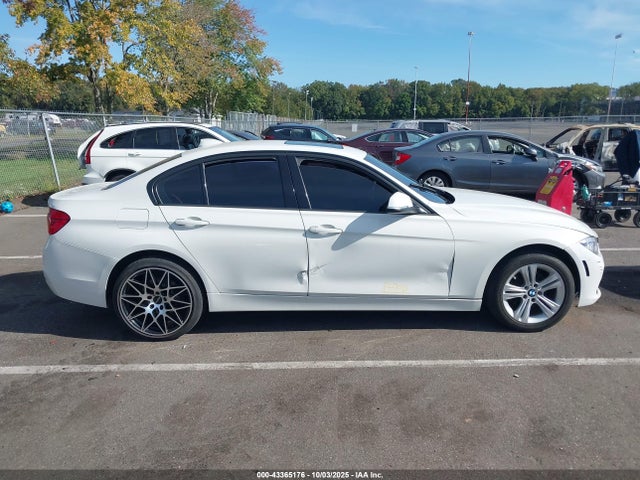 2016 Bmw 328i Xdrive მანქანა იყიდება აუქციონზე, vin: WBA8E3G55GNT26765, აუქციონის ნომერი: 43365176