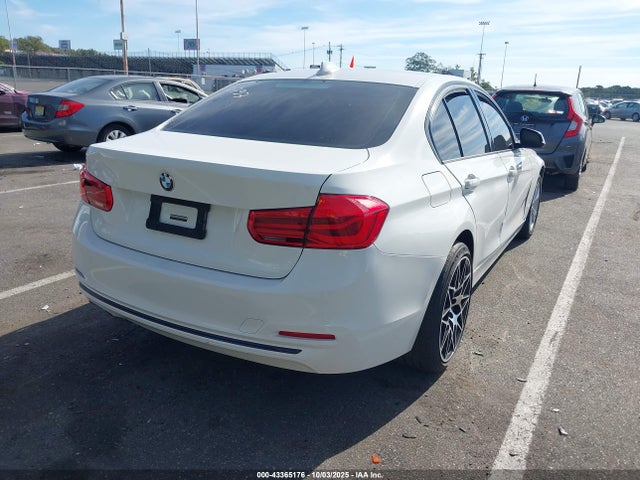 2016 Bmw 328i Xdrive მანქანა იყიდება აუქციონზე, vin: WBA8E3G55GNT26765, აუქციონის ნომერი: 43365176