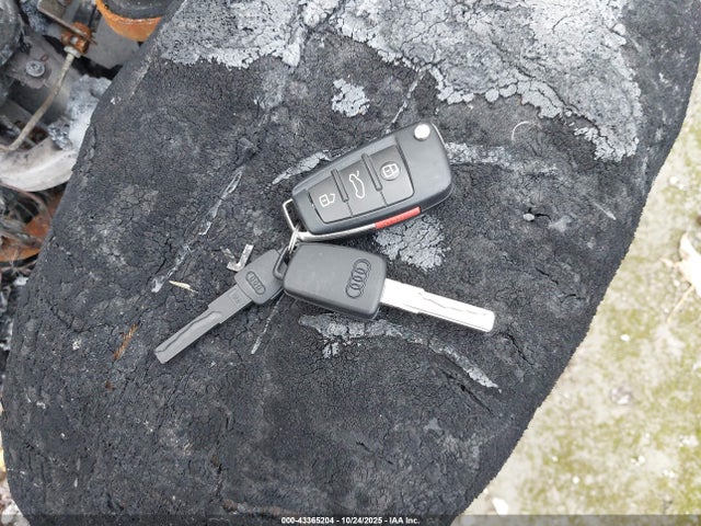 2011 AUDI R8 WUAANAFG7BN000196 Photo 10