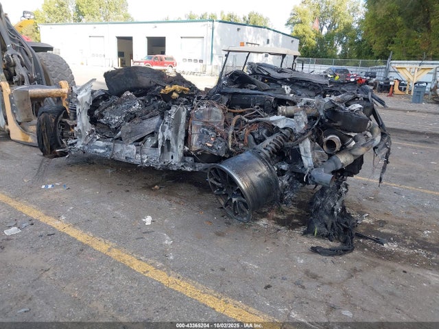 2011 AUDI R8 WUAANAFG7BN000196 Photo 2