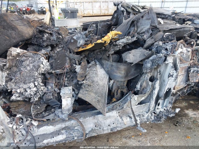 2011 AUDI R8 WUAANAFG7BN000196 Photo 5