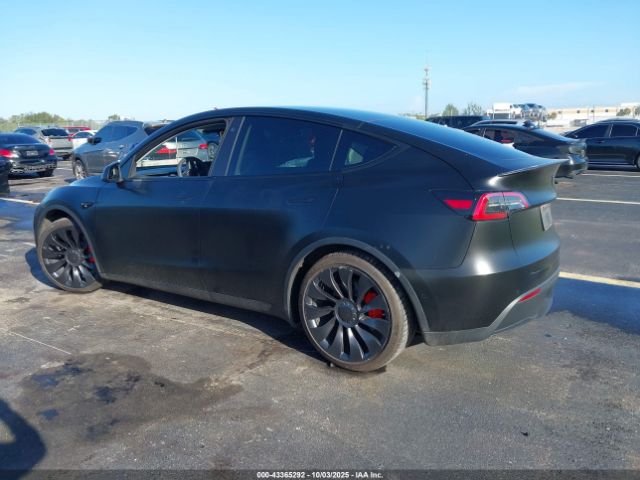 2022 TESLA MODEL Y 7SAYGDEF3NF534723 Photo 2