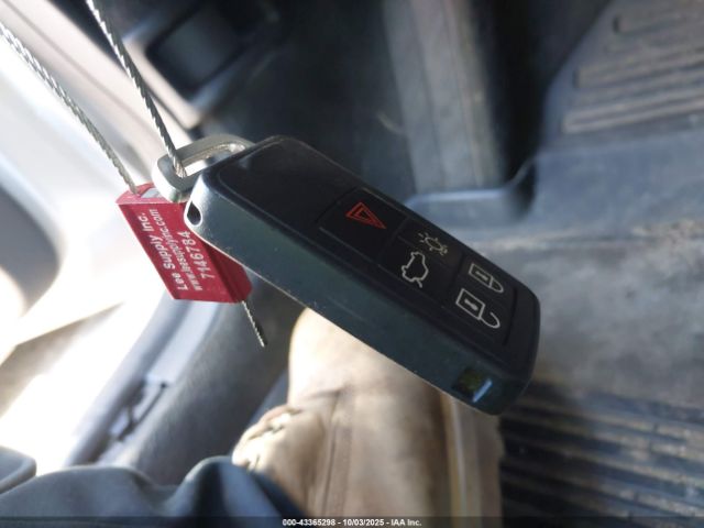 2016 VOLVO XC60 YV4612RK5G2831142 Photo 10