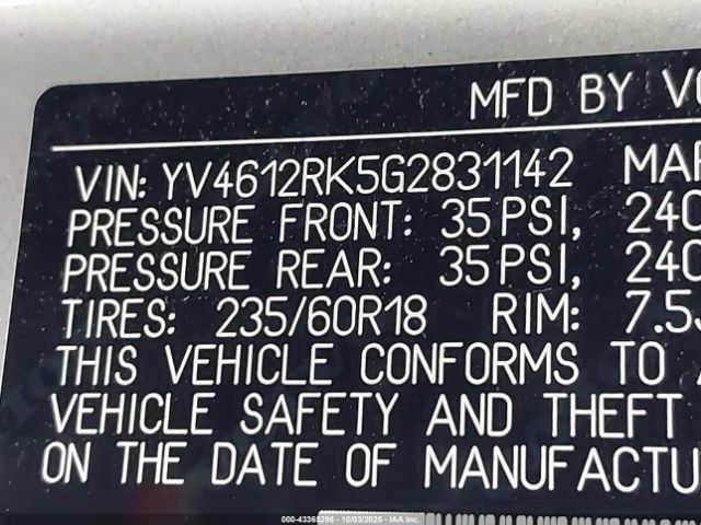 2016 VOLVO XC60 YV4612RK5G2831142 Photo 8