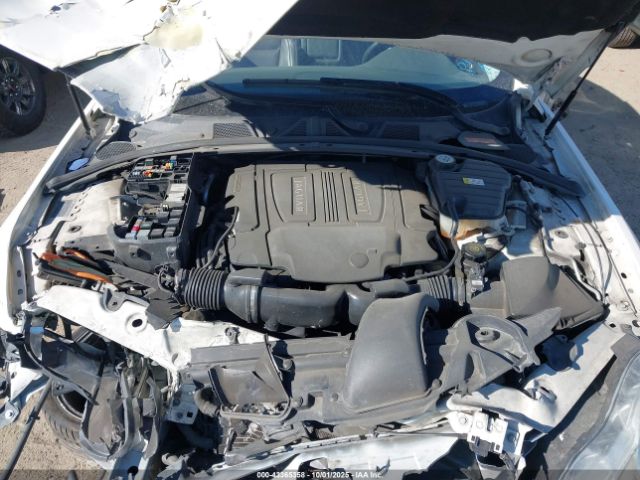 2010 JAGUAR XF SAJWA0JC4AMR49529 Photo 9