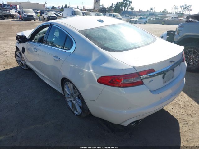 2010 JAGUAR XF SAJWA0JC4AMR49529 Photo 2