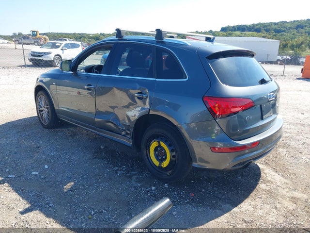 2017 AUDI Q5 WA1M2AFP7HA090172 Photo 2