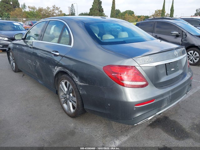WDDZF4JB6JA316131 Mercedes-Benz E 300