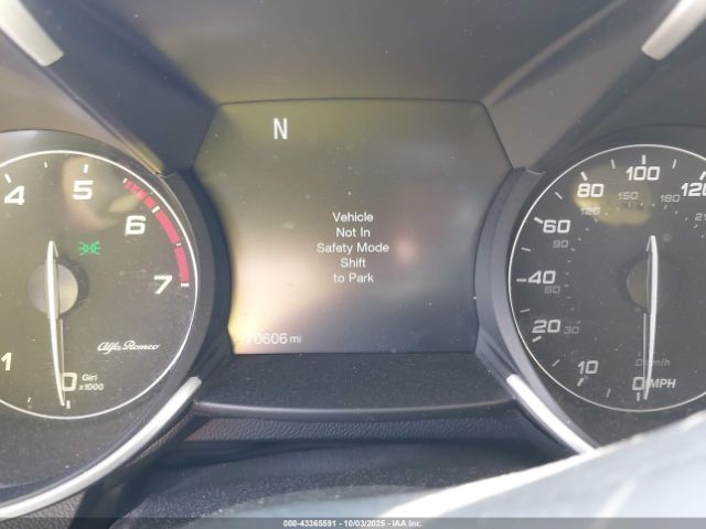 2017 ALFA ROMEO GIULIA ZARFAEDN8H7527836 Photo 6