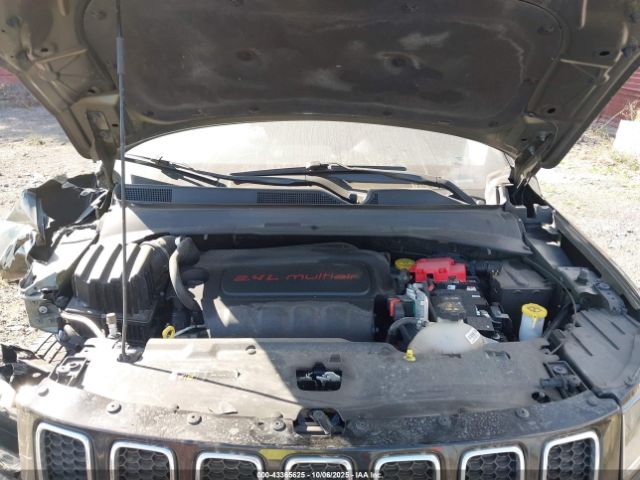 2019 JEEP COMPASS 3C4NJDCB8KT780987 Photo 9