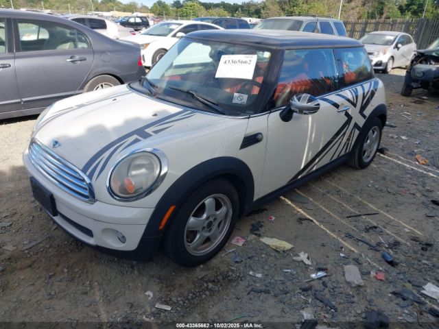 2007 MINI COOPER WMWMF33587TT58378 Photo 1