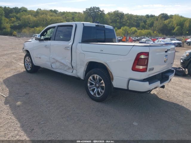 2022 RAM 1500 1C6SRFKT2NN101213 Photo 2
