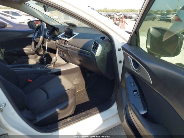 2017 MAZDA MAZDA3 3MZBN1U78HM154064 Photo 4