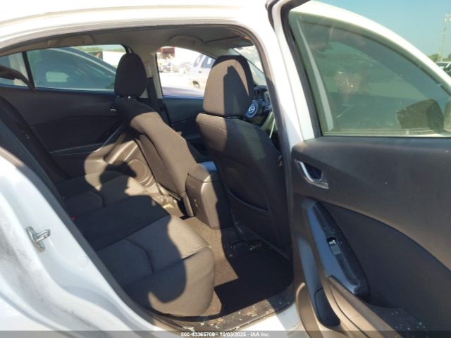 2017 MAZDA MAZDA3 3MZBN1U78HM154064 Photo 7