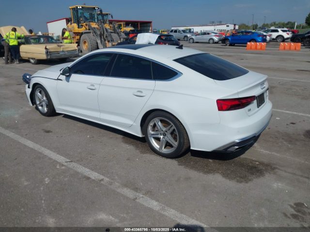 2022 AUDI A5 SPORTBACK WAUDACF56NA010212 Photo 2