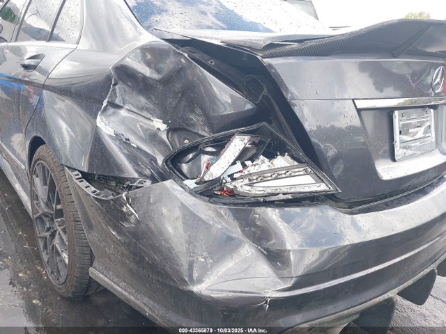 43365879 :رقم المزاد ، WDDGF8BB7AR131259 vin ، 2010 Mercedes-benz C 300 Luxury 4matic/sport 4matic مزاد بيع
