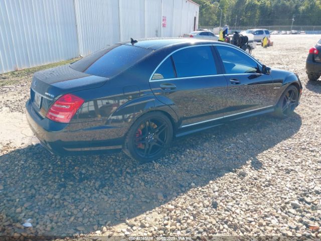 2011 MERCEDES-BENZ S 63 AMG WDDNG7EB1BA358683 Photo 3