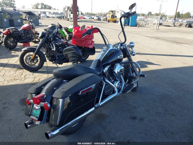 2016 HARLEY-DAVIDSON FLHR 1HD1FBM30GB620637 Photo 3