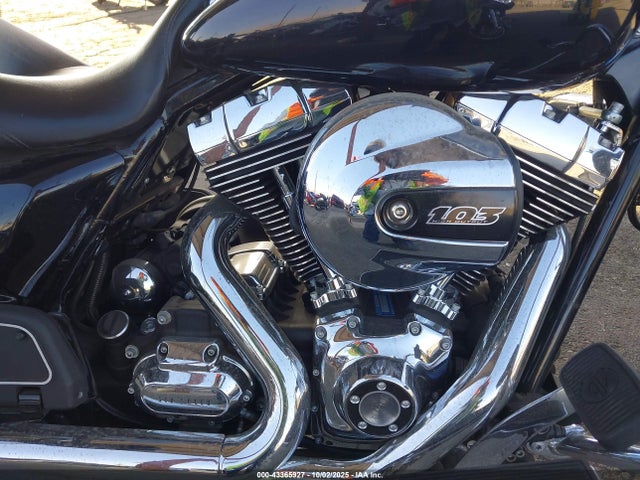 2016 HARLEY-DAVIDSON FLHR 1HD1FBM30GB620637 Photo 7