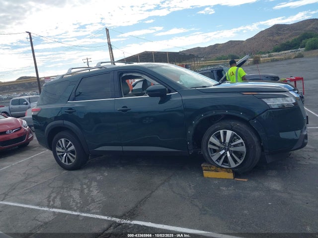 5N1DR3CA9PC223090 Nissan Pathfinder Sl Fwd