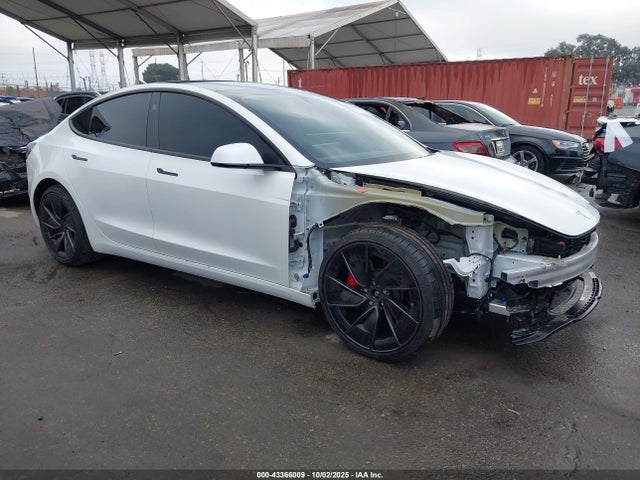2025 TESLA MODEL 3 5YJ3E1ET9SF952197 Photo 0