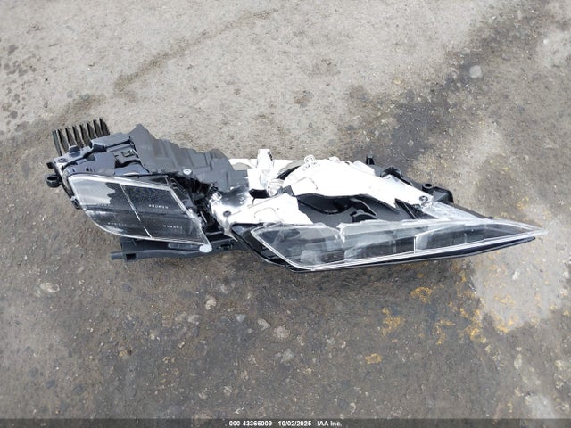 Tesla MODEL 3 2025 5YJ3E1ET9SF952197 Image 12