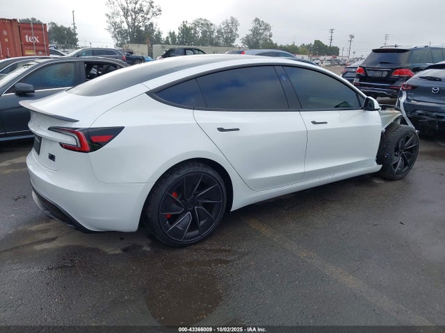2025 TESLA MODEL 3 5YJ3E1ET9SF952197 Photo 3