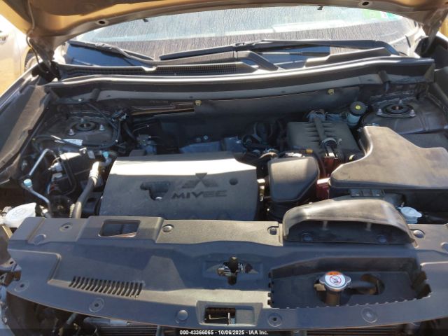 2016 MITSUBISHI OUTLANDER JA4AZ3A32GZ017855 Photo 9