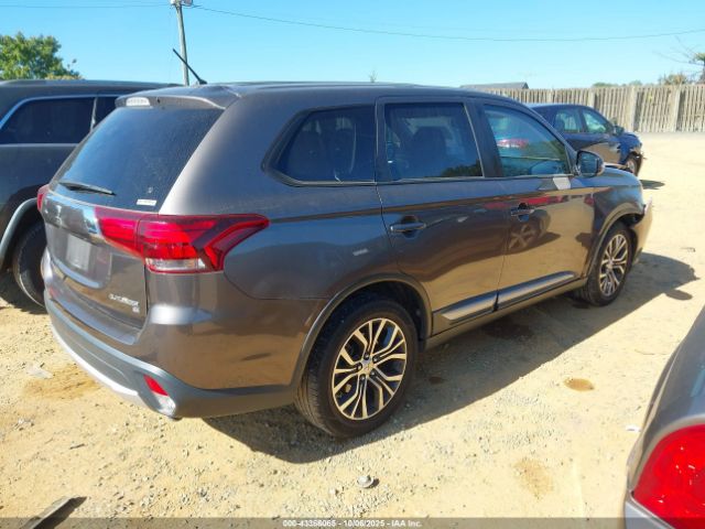 2016 MITSUBISHI OUTLANDER JA4AZ3A32GZ017855 Photo 3