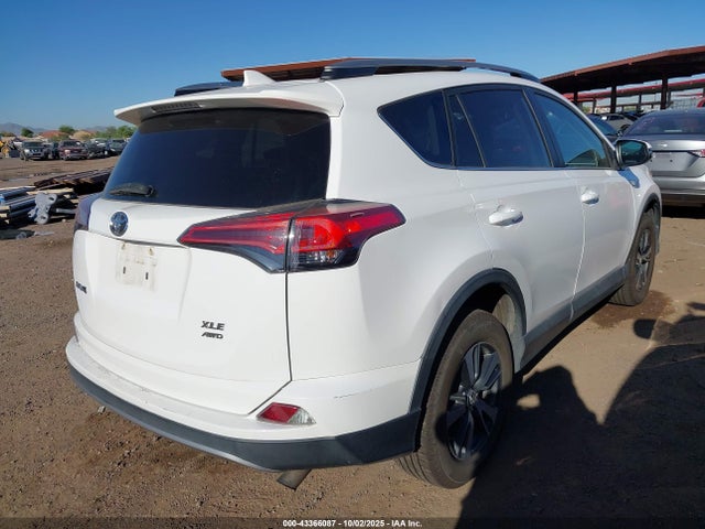 Toyota 2ar-fe 2018 2T3RFREV3JW809665 Image 4
