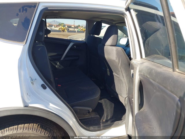 Toyota 2ar-fe 2018 2T3RFREV3JW809665 Image 8