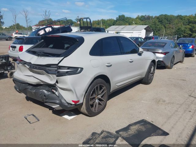 2024 PORSCHE MACAN WP1AA2A51RLB17457 Photo 3