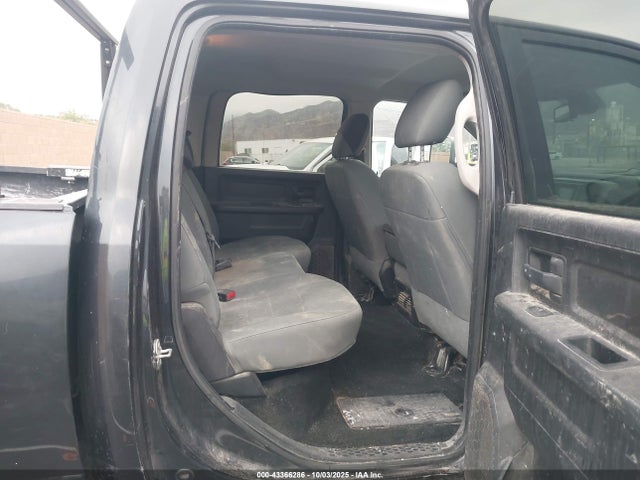 3C6UR5CL1GG107369 RAM 2016