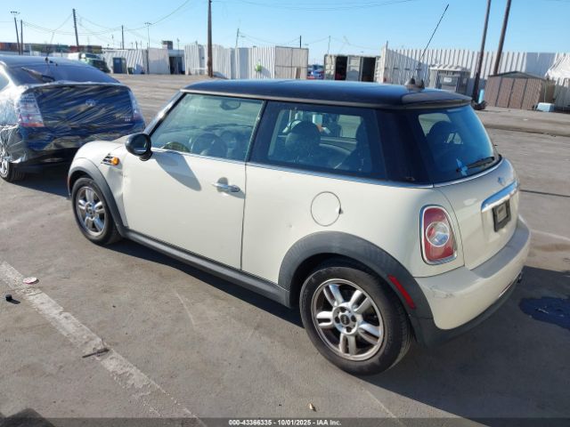 2013 MINI HARDTOP WMWSU3C52DT678241 Photo 2
