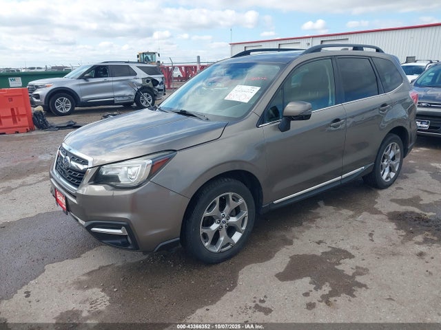 Subaru Forester 2.5i Touring 2017 JF2SJAWC3HH424137 Image 2