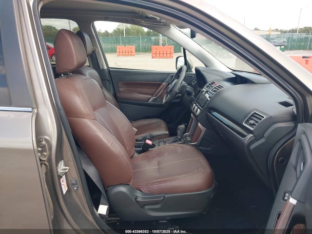 Subaru Forester 2.5i Touring 2017 JF2SJAWC3HH424137 Image 5