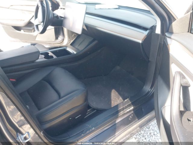 2023 TESLA MODEL 3 5YJ3E1EA0PF558822 Photo 4
