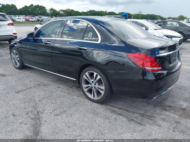 2017 MERCEDES-BENZ C 300 55SWF4JB3HU191005 Photo 2