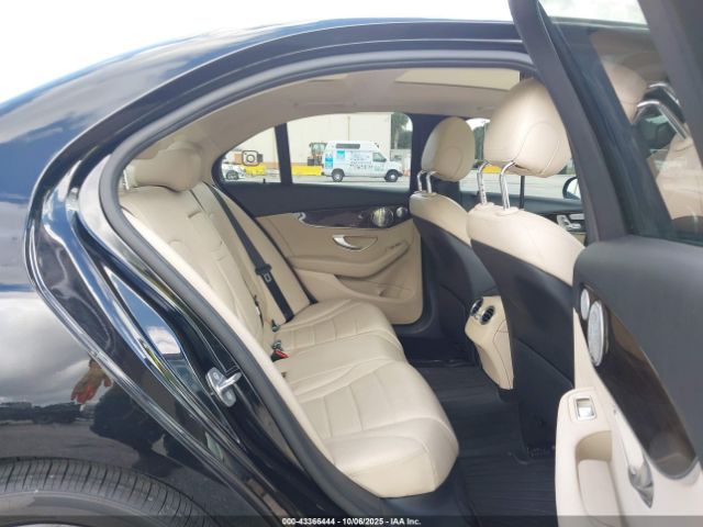2017 MERCEDES-BENZ C 300 55SWF4JB3HU191005 Photo 7